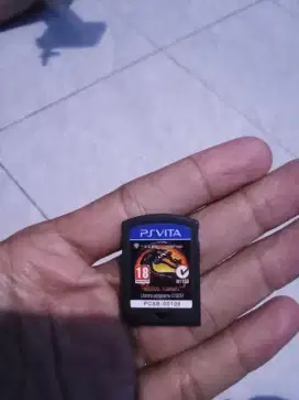 Mika ps vita slim dan kaset ps vita original mortal kombat