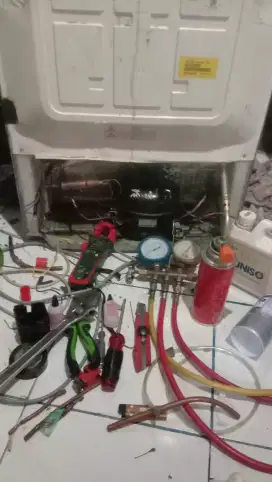 Servis elektronik