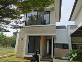 Disewakan rumah Illustria BSD