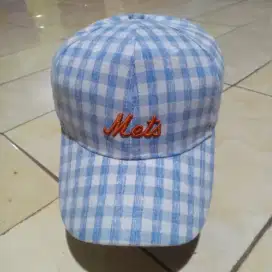 Topi buat cwe maupun cwo