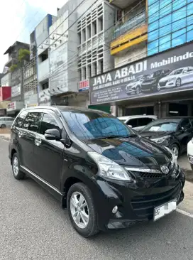 TOYOTA AVANZA VELOZ 1.5cc AT