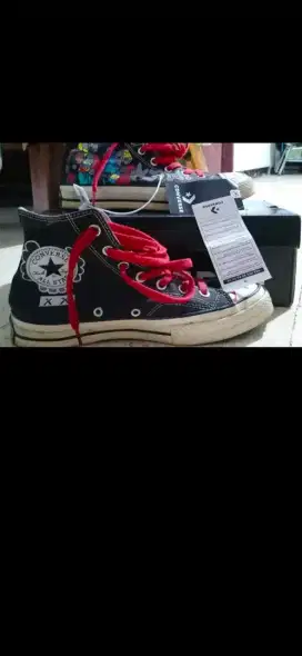 sepatu Converse