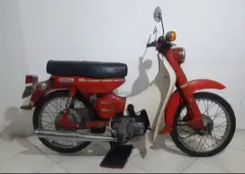 Yamaha U5 U7
Yamaha U7 Original
Tangan 1
Original Cat
Tahun 1967