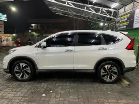 Honda crv tahun 2017 prestige warna putih