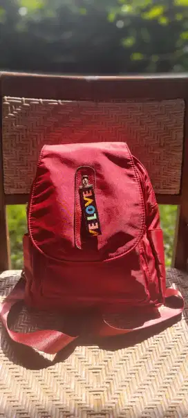 Tas Ransel Merah