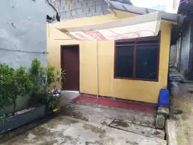 Kontrakan kecil kamar mandi dlm