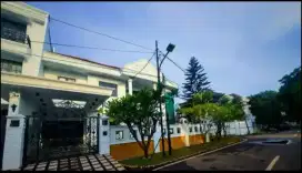 RUMAH MEWAH DI KAYU PUTIH UTARA - PULOMAS