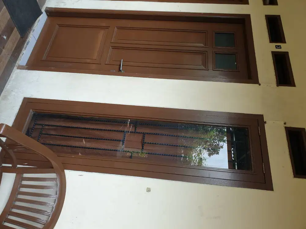 Dikontrakan petakan muslim,kamar luas, dapur, km, free wifi dan air