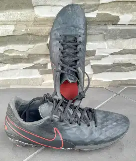 Sepatu Sepak Bola Nike Tiempo Original