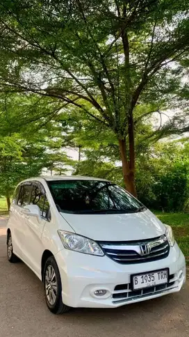 Honda Freed PSD AT 2013 Putih KM 80rban PROMO TDP 5jt