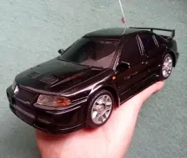 RC Mitsubishi Lancer Evolution 3