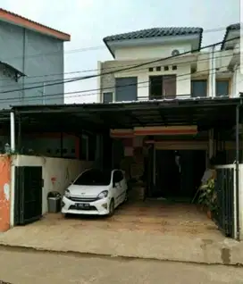 rumah 2lantai kondisi good di jatisampurna bekasi LT.110m/LB.170m shm