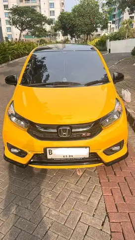 Honda Brio Rs Limited edition (urbanite) 2022.