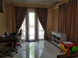 Rumah Mewah Siap Huni dg Pool Kota Wisata, Cibubur