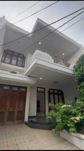 Dijual Rumah Senopati Jakarta Selatan 350 M2 Rmj 337