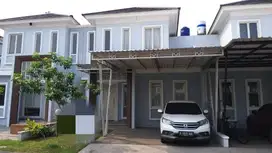 Dijual rumah cluster Chiara Suvarna  Alama Sutera