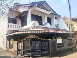 Rumah Dijual 2 Lantai di Kavling DKI Pondok Kelapa