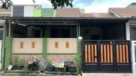 Jual Rumah Strategis di Bukit Golf dekat Cibubur Junction KPR J-21144