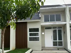 Jual Rumah Strategis Siap Huni di Cluster Granada Bukit Dago J-13364