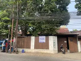 Rumah Tinggal Pinggir Jl cidodol raya Komplek sekneg jakarta selatan