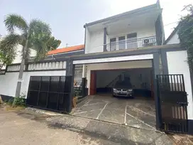 Rumah Disewakan Nyaman dan Aman di Ampera Jakarta Selatan