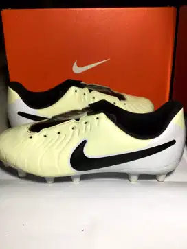 Sepatu bola nike ori nego