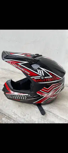 Helm Yamaha Extreme Ride (Trail) Black - Red, size L