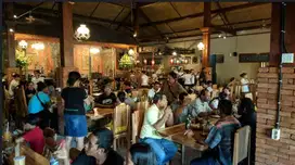 Restauran Ubud Bali Anggap Beli Tanah