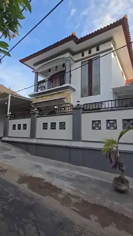 dijual rumah lantai 2 denpasar timur