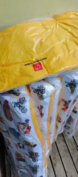 Bantal Official McDonalds seri Beda Roda Satu Jalur