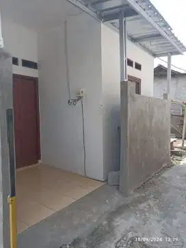 Di jual rumah baru gondrong Cipondoh kota tangerang