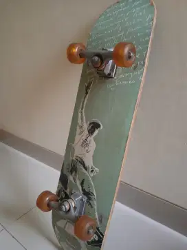 Dijual skateboard no brand/no merk