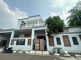 dijual rumah mewah murah Bintaro Tangerang selatan