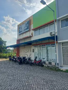 Dijual Gudang / Cafe Tengah Kota