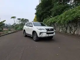 2018 Toyota Fortuner VRZ 2.4 DSL LUX A/T