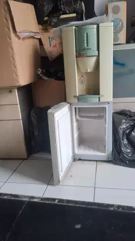 Dispenser Modena Panas&Dingin Plus Kulkas Normal Siap Pakai