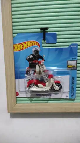 Hot Wheels Honda Super Cub