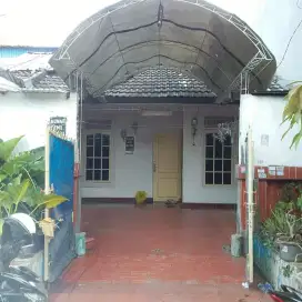 rumah jual kondisi rumah tidak kosong masih huni