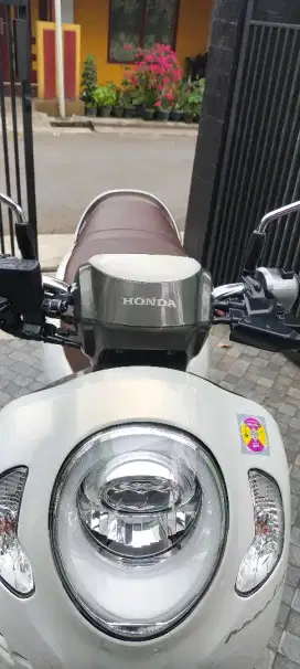 Dijual Motor kesayangan Istri Scoopy Prestige