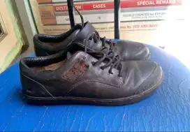 Sepatu Sekolah  anak kulit