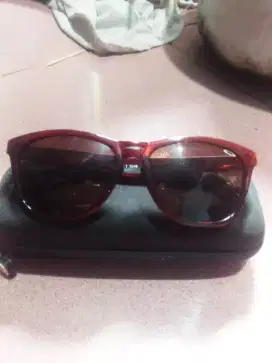 Kacamata oakley frogskins