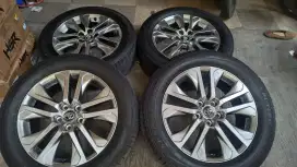 di jual velg zenix tipe Q r18 original paket ban dunlop L.M 235 55 18