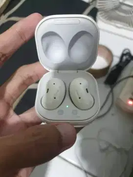 Samsung Galaxy Buds Live ORIGINAL .