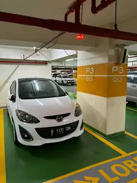 Mazda 2 type R 2012 non skyactive tahun pajak 2011 akhir