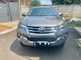 DIJUAL FORTUNER VRZ 2018 AT AVANTGARDE BRONZE (COKELAT METALIK)