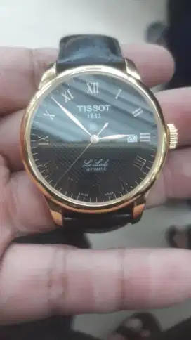 Di jual jam merk tissot type le rocle kondisi normal