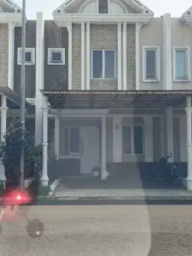 Rumah Murah Bagus Full Renov South Thames,JGC (Jakarta Garden City)