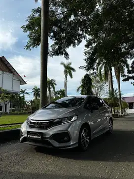 HONDA JAZZ RS CVT 1.5 2019