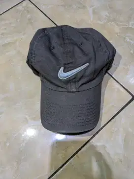 Topi nike heritage86