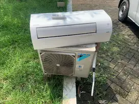 AC DAIKIN 1 PK PLES PASANG